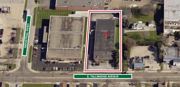 987 E Tallmadge Ave, Akron, OH 44310
